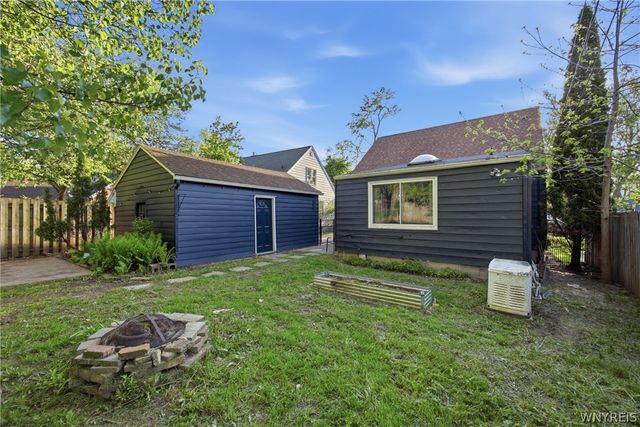 63 Garland Drive, Amherst, NY 14226