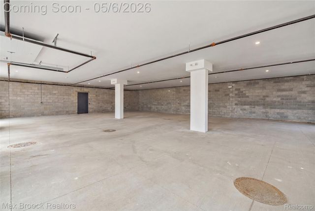 110 Austin Avenue 203, Royal Oak, MI 48067