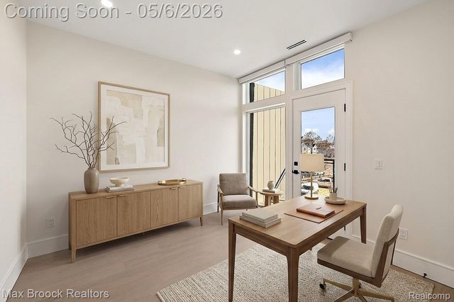 110 Austin Avenue 203, Royal Oak, MI 48067