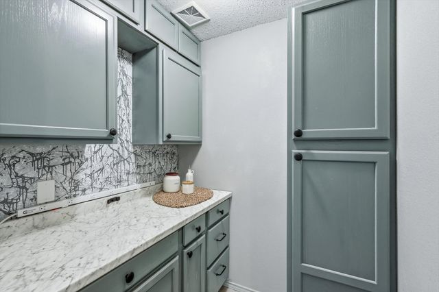 7301 Sunburst Trail, Denton, TX 76210