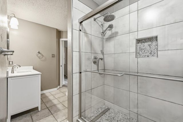 7301 Sunburst Trail, Denton, TX 76210