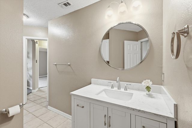 7301 Sunburst Trail, Denton, TX 76210