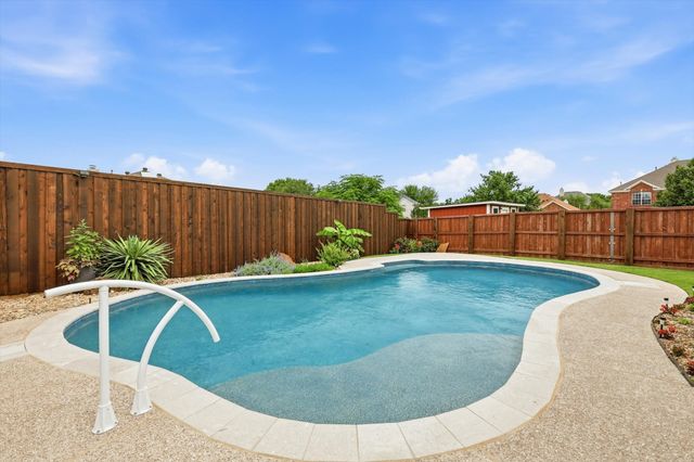 7301 Sunburst Trail, Denton, TX 76210