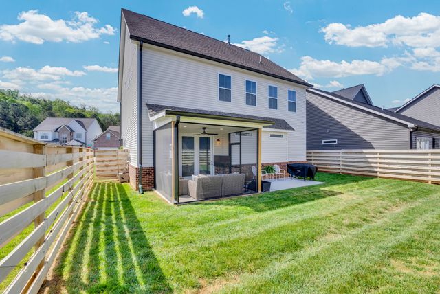 1111 Belle Pond Ave, Knoxville, TN 37932