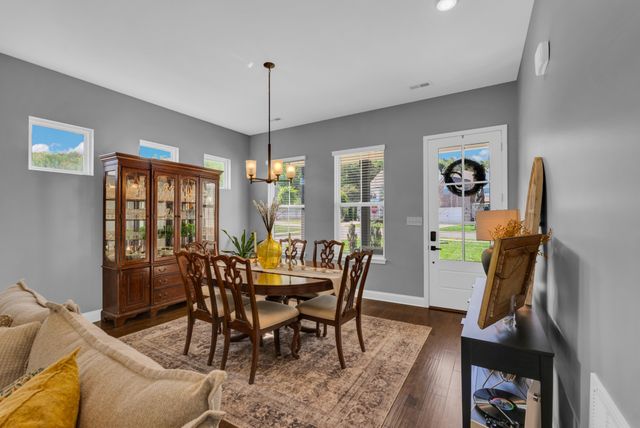 1111 Belle Pond Ave, Knoxville, TN 37932