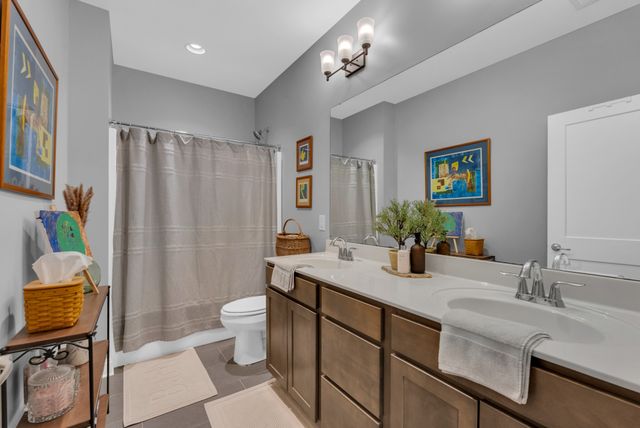 1111 Belle Pond Ave, Knoxville, TN 37932