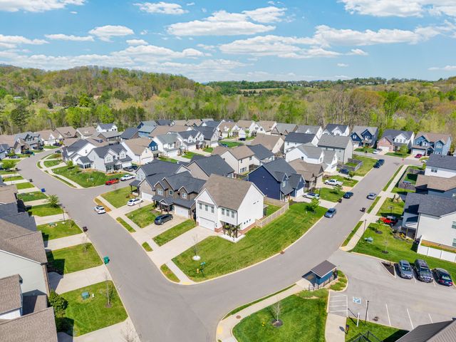 1111 Belle Pond Ave, Knoxville, TN 37932