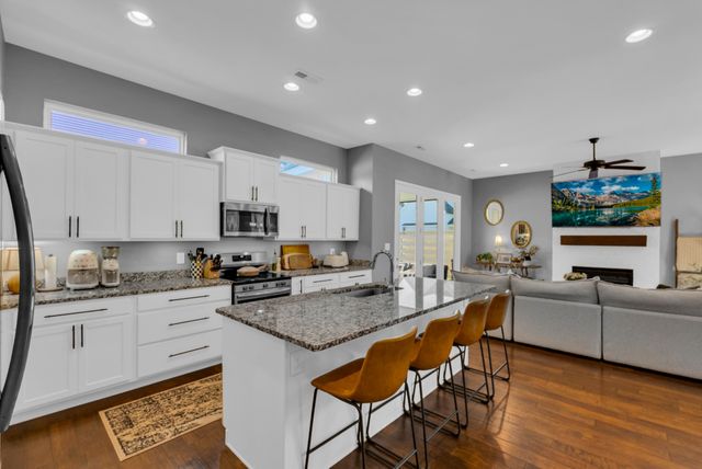 1111 Belle Pond Ave, Knoxville, TN 37932