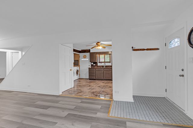 6031 S Merrimac Avenue, Chicago, IL 60638