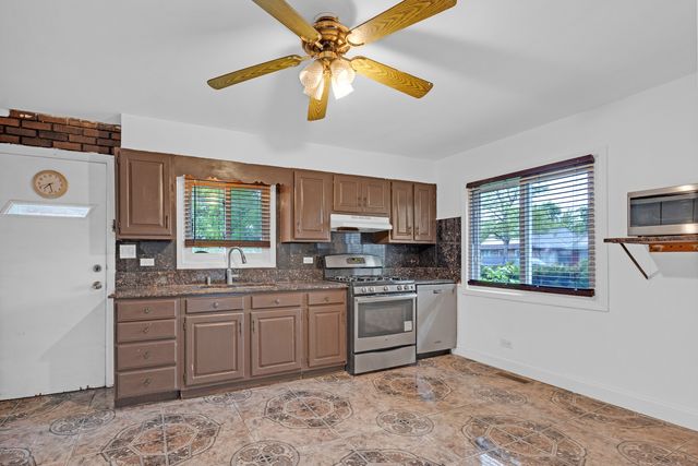 6031 S Merrimac Avenue, Chicago, IL 60638