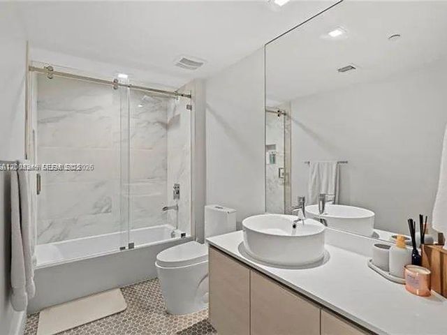 4250 Biscayne Blvd 1218, Miami, FL 33137