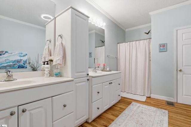 402 Ragsdale Road, Greenville, SC 29611