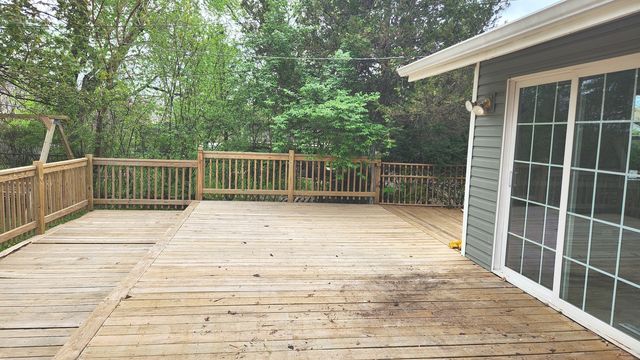 1730 Kingston Circle, Carpentersville, IL 60110