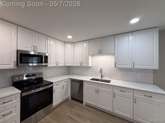 45480 Inverness Circle, Macomb, MI 48044