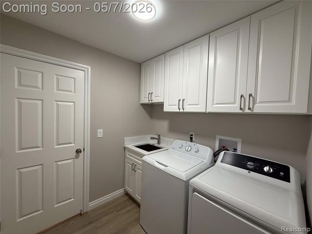 45480 Inverness Circle, Macomb, MI 48044