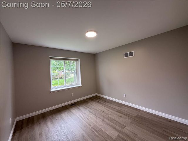 45480 Inverness Circle, Macomb, MI 48044