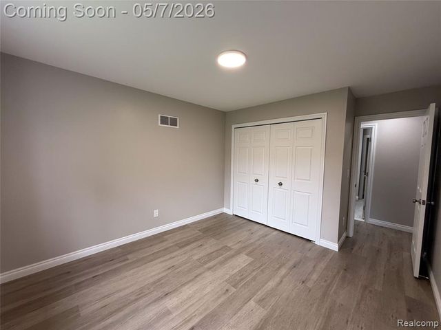 45480 Inverness Circle, Macomb, MI 48044
