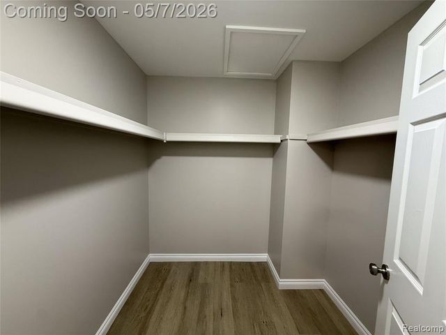 45480 Inverness Circle, Macomb, MI 48044