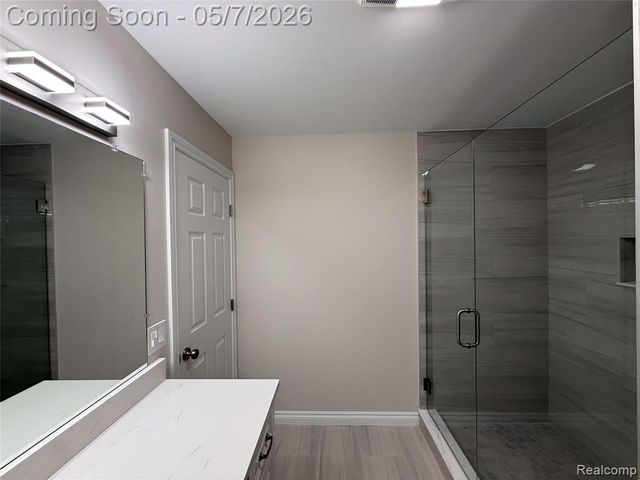 45480 Inverness Circle, Macomb, MI 48044