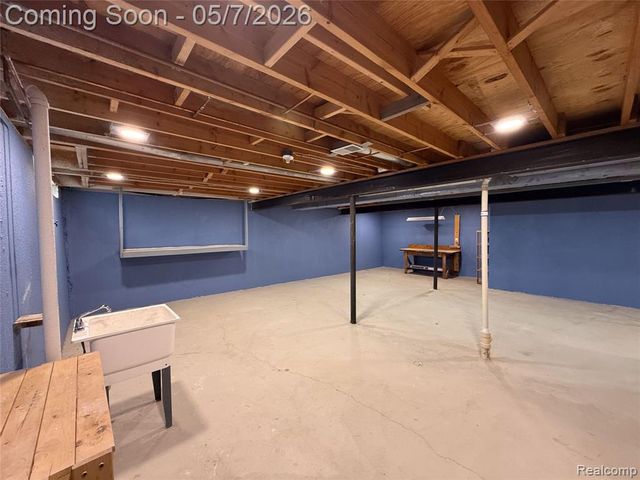 45480 Inverness Circle, Macomb, MI 48044