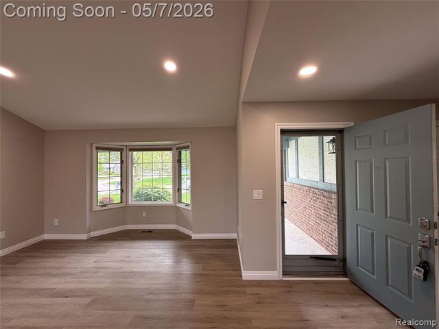45480 Inverness Circle, Macomb, MI 48044