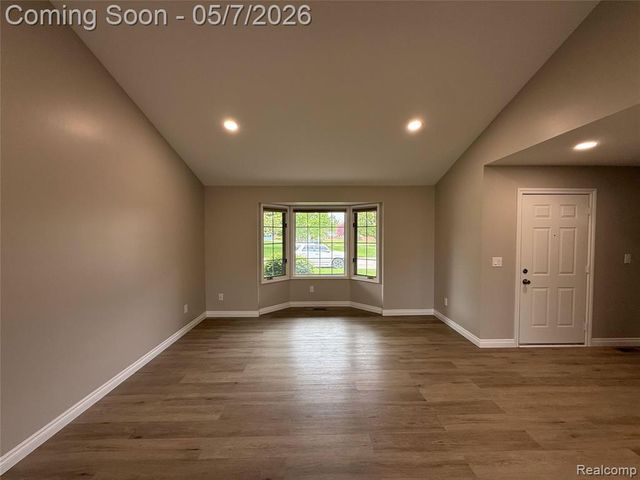 45480 Inverness Circle, Macomb, MI 48044
