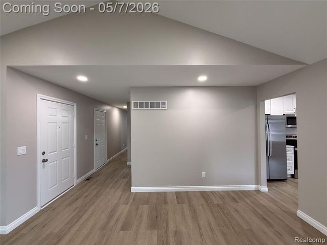 45480 Inverness Circle, Macomb, MI 48044