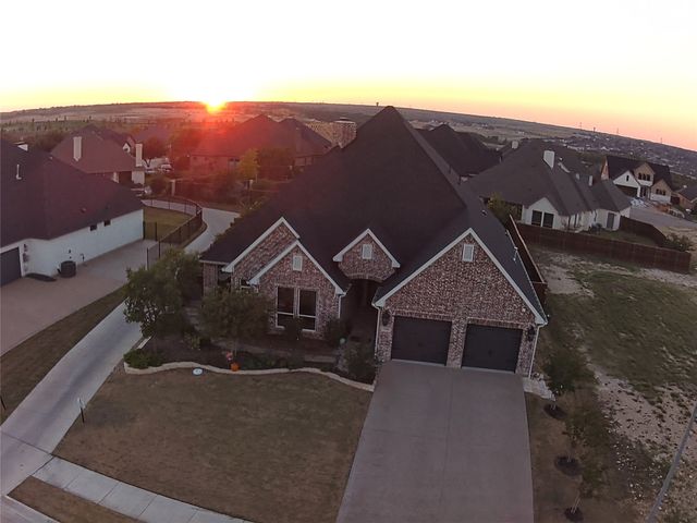 11008 Familia Real Drive, Benbrook, TX 76126