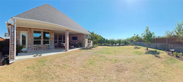 11008 Familia Real Drive, Benbrook, TX 76126