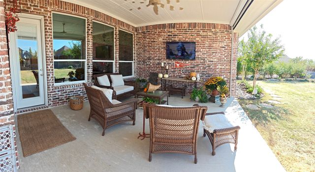 11008 Familia Real Drive, Benbrook, TX 76126