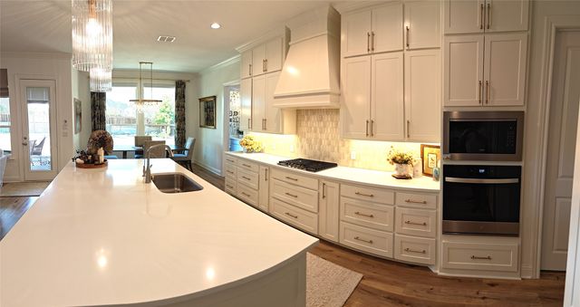 11008 Familia Real Drive, Benbrook, TX 76126