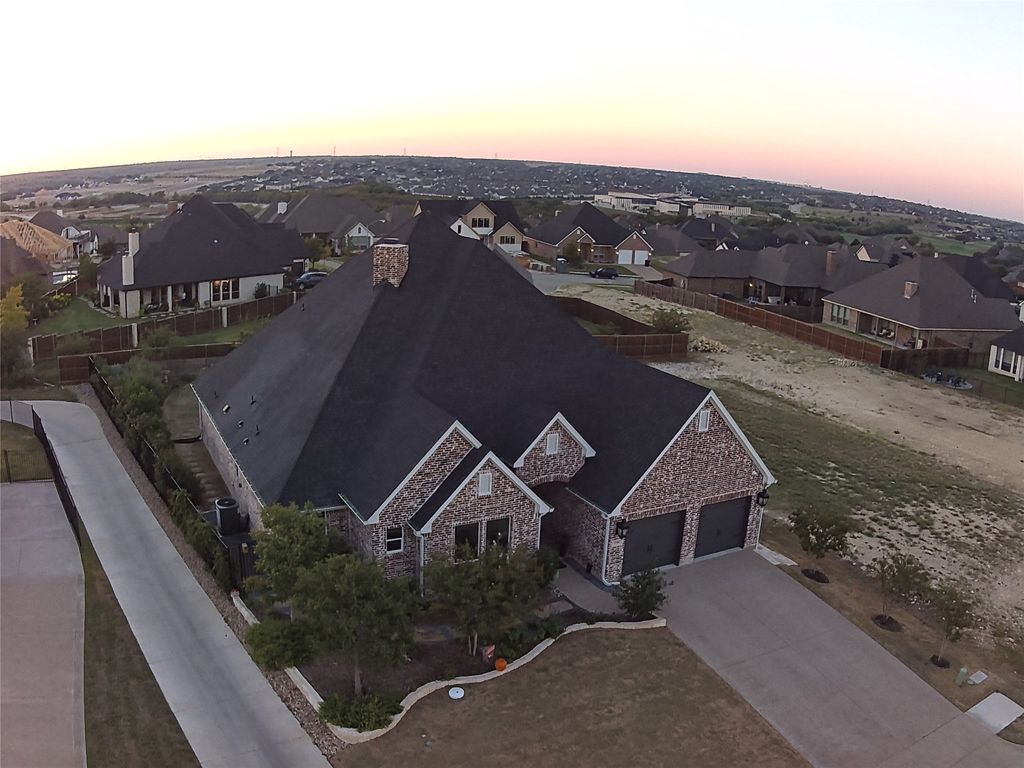11008 Familia Real Drive, Benbrook, TX 76126 — photo 2