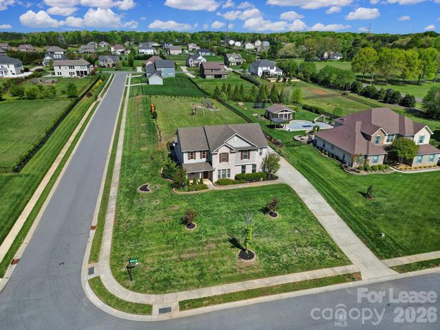 610 Blaise Court, Matthews, NC 28104