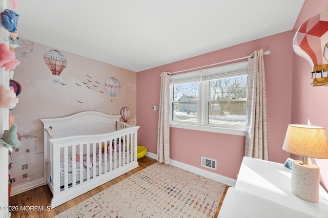 392 Suburban Drive, Toms River, NJ 08753