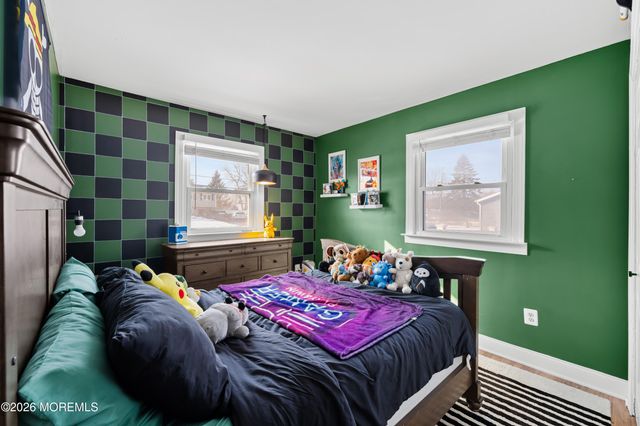 392 Suburban Drive, Toms River, NJ 08753