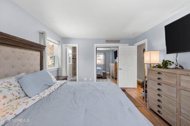 392 Suburban Drive, Toms River, NJ 08753