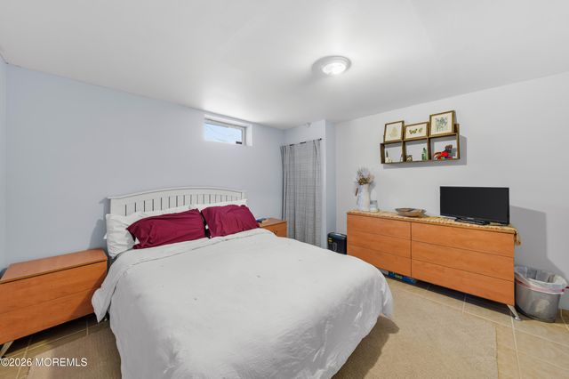 392 Suburban Drive, Toms River, NJ 08753