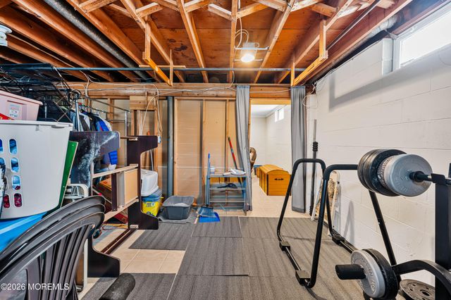 392 Suburban Drive, Toms River, NJ 08753