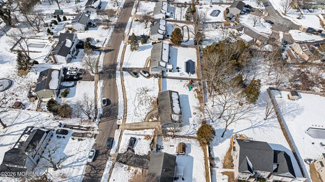 392 Suburban Drive, Toms River, NJ 08753