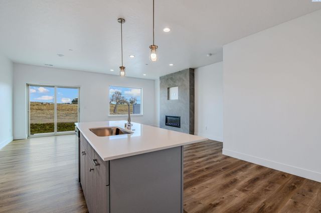 4541 Road 114, Pasco, WA 99301