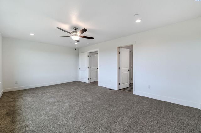 4541 Road 114, Pasco, WA 99301