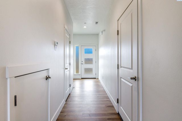 4541 Road 114, Pasco, WA 99301