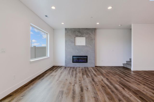 4541 Road 114, Pasco, WA 99301