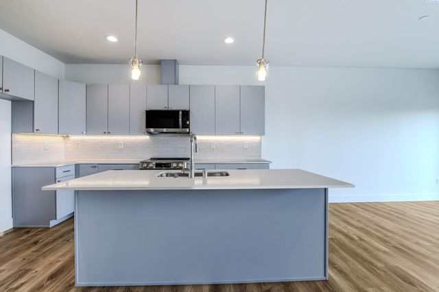 4541 Road 114, Pasco, WA 99301