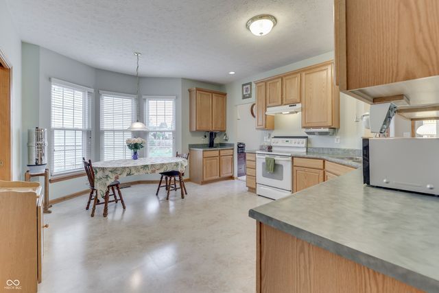 545 Georgetown Road, Greenwood, IN 46142
