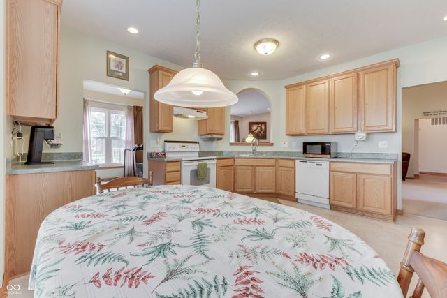 545 Georgetown Road, Greenwood, IN 46142