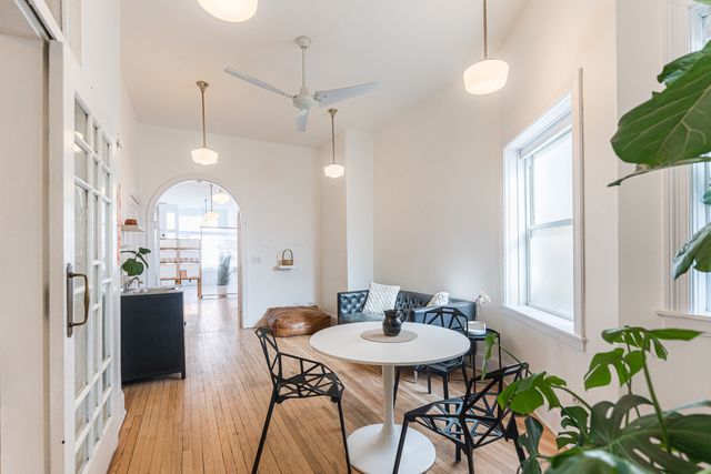 3279 W Armitage Avenue, Chicago, IL 60647