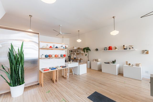 3279 W Armitage Avenue, Chicago, IL 60647