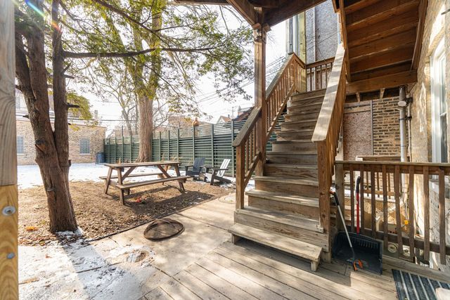 3279 W Armitage Avenue, Chicago, IL 60647