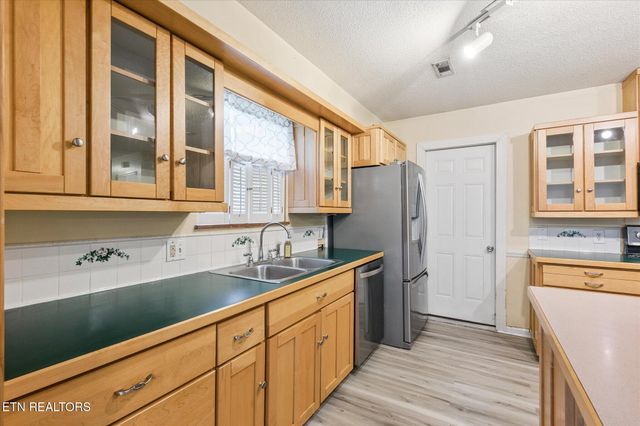 7612 Cedarcrest Rd, Knoxville, TN 37938